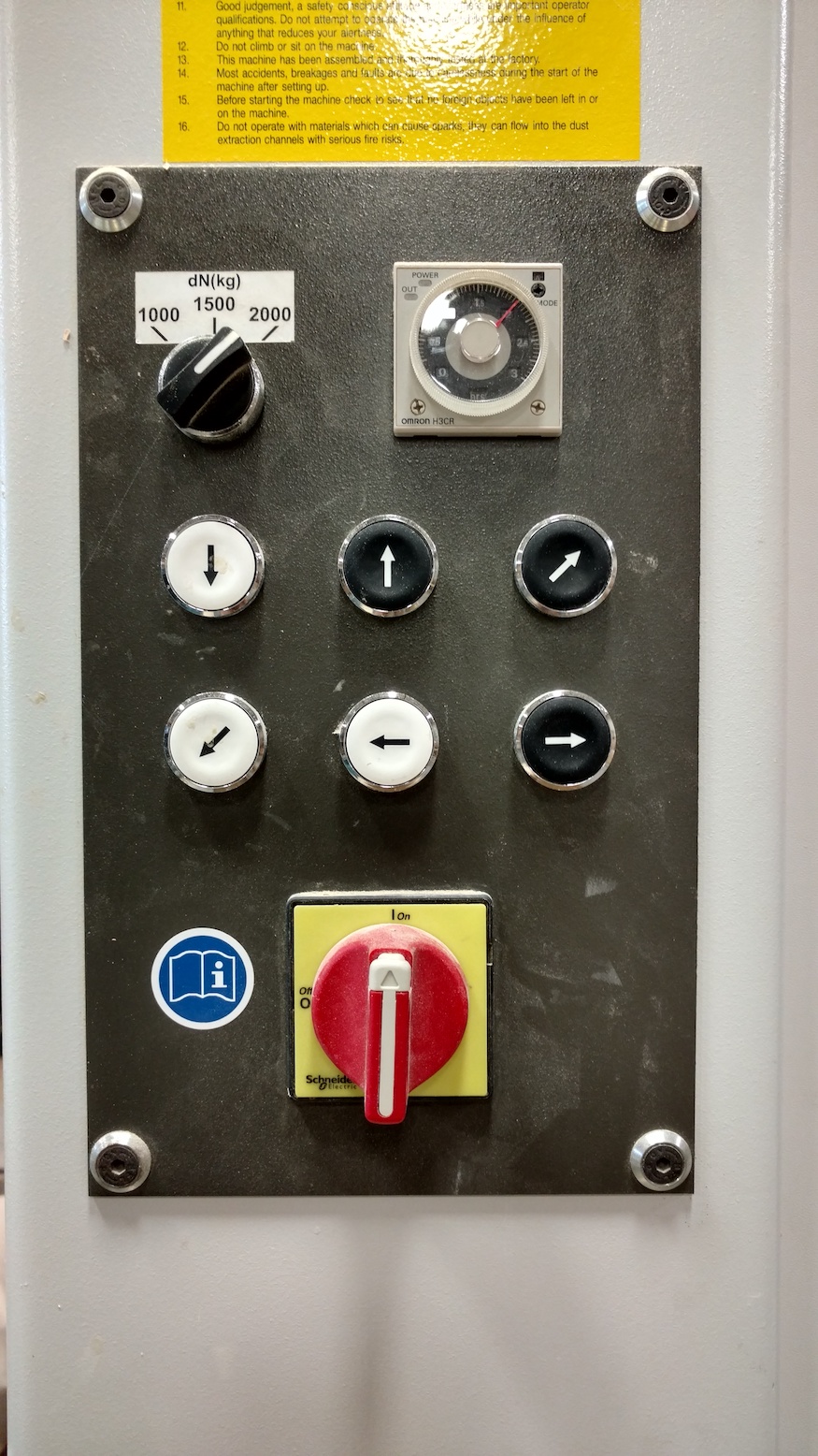 gannomat case clamp control panel