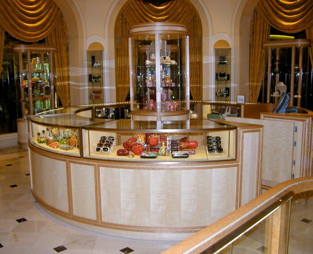 Radiused display counter at the Bellagio Lobby Shop