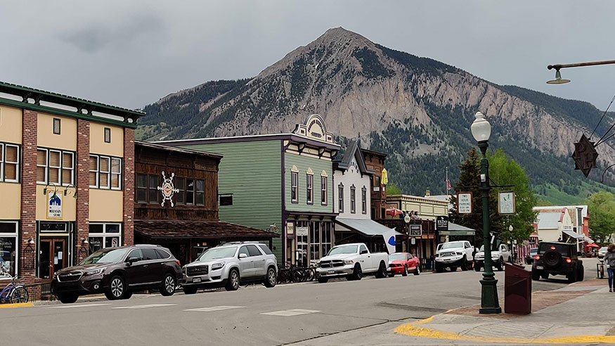 Downtown Crested Butte Photo by Angel Leon on Unsplash